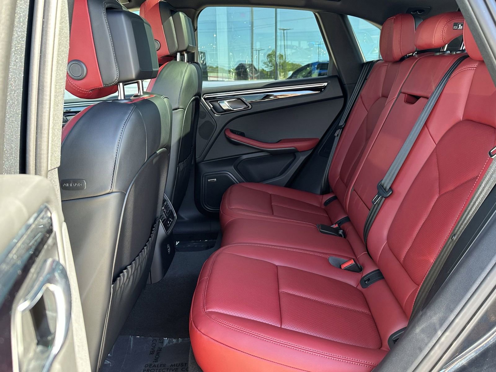 New 2026 Porsche Macan Turbo image 16