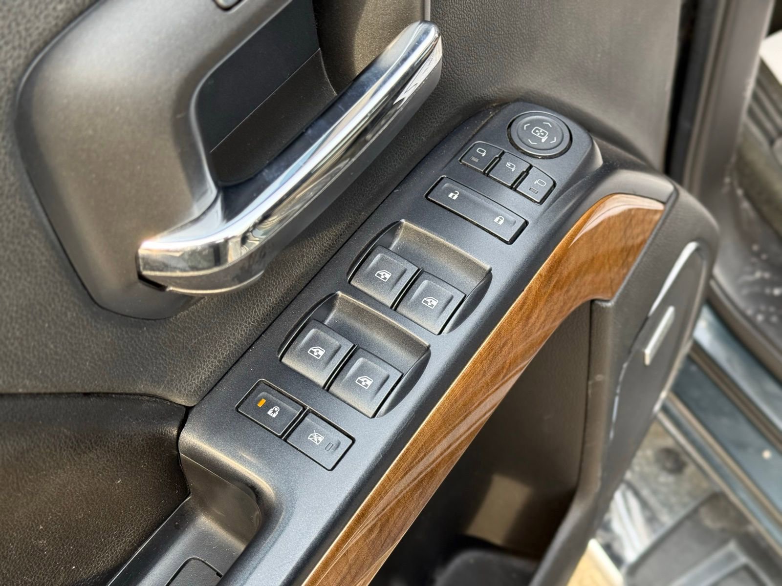 Used 2017 Chevrolet Silverado 2500 LTZ w/ Duramax Plus Package image 15