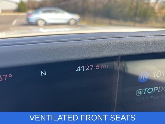 Certified 2025 Lincoln Nautilus Premier image 16