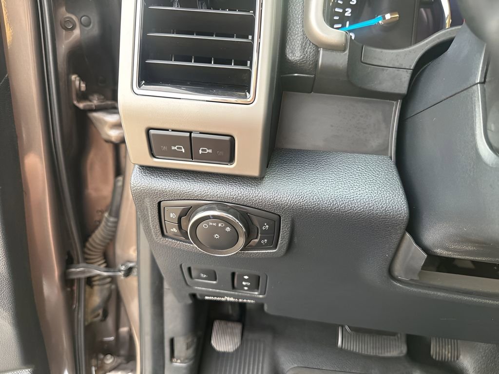 Used 2022 Ford F250 Lariat w/ Lariat Ultimate Package image 26
