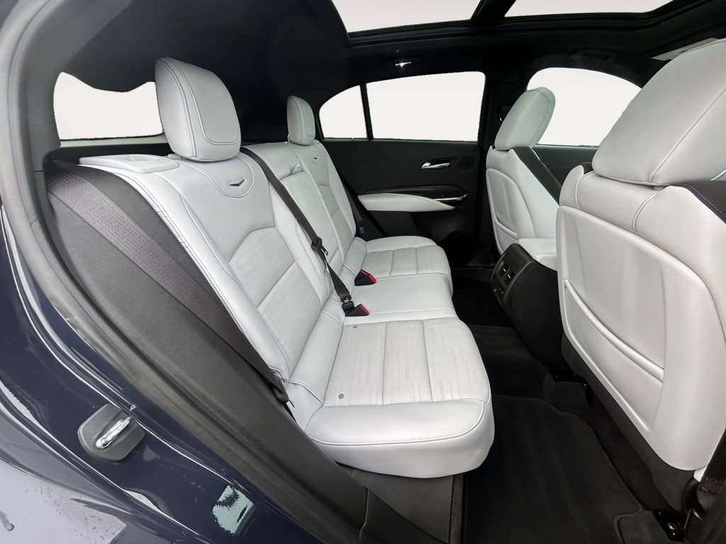Used 2024 Cadillac XT4 Sport image 11
