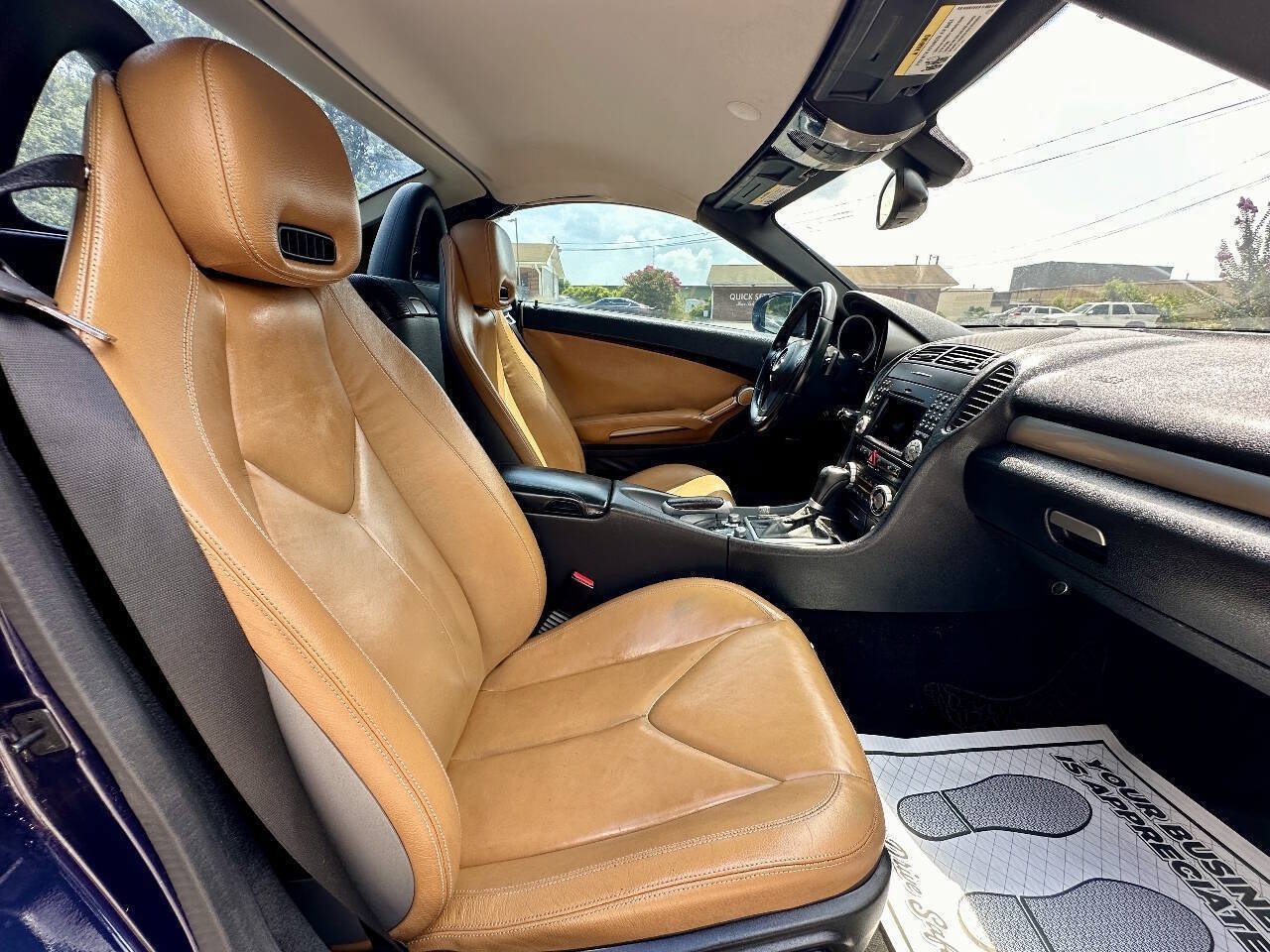 Used 2011 Mercedes-Benz SLK 350 w/ Multimedia Pkg image 22