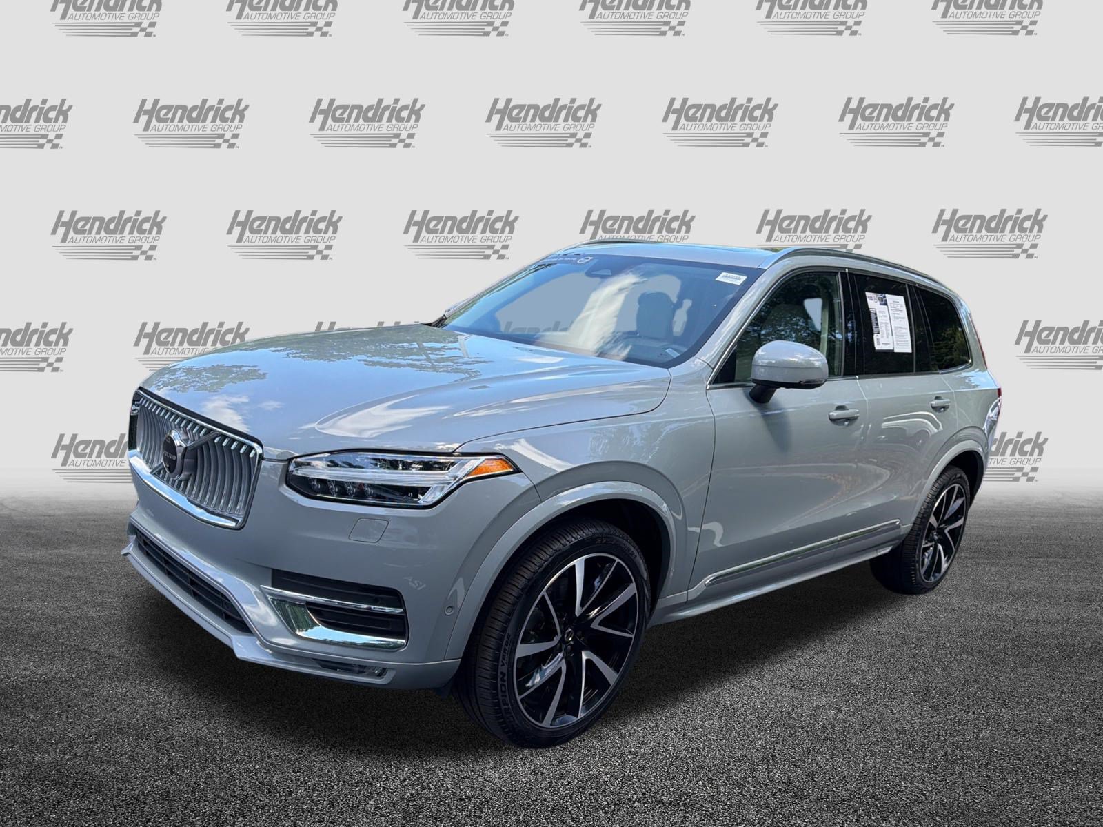 Certified 2025 Volvo XC90 B5 Plus w/ Protection Package Premier AWD/4WD image 5