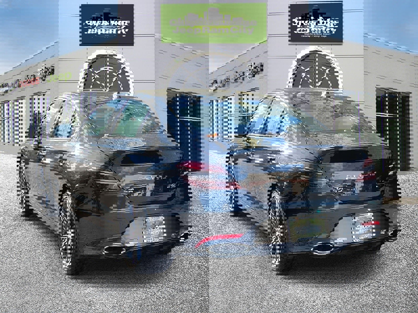 Used 2024 Genesis G70 3.3T Advanced w/ Sport Prestige Package image 8