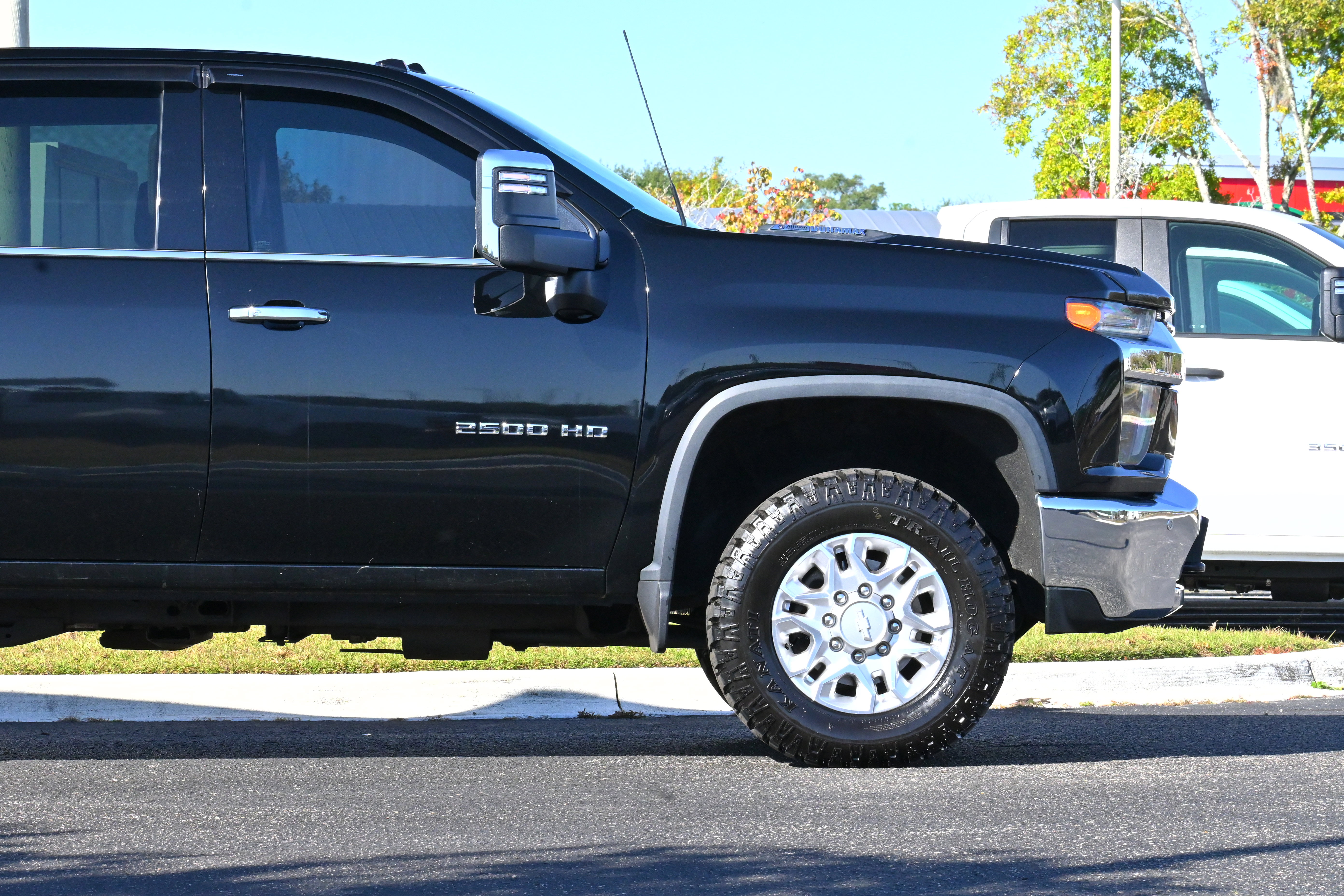Used 2020 Chevrolet Silverado 2500 LTZ w/ LTZ Plus Package image 6