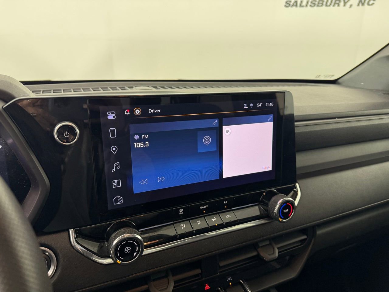 Used 2024 Chevrolet Colorado W/T image 14