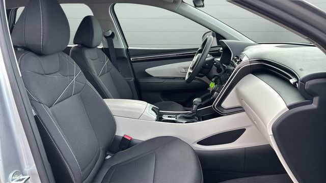 Used 2023 Hyundai Tucson SE image 22
