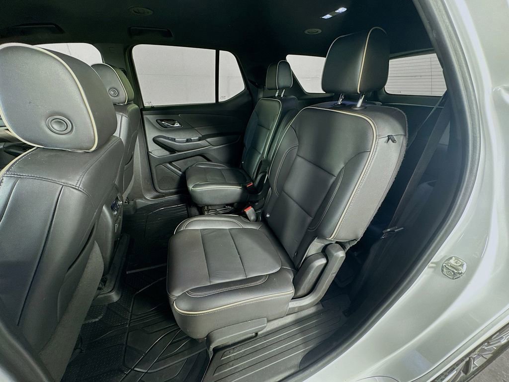 Used 2022 Chevrolet Traverse Premier image 30