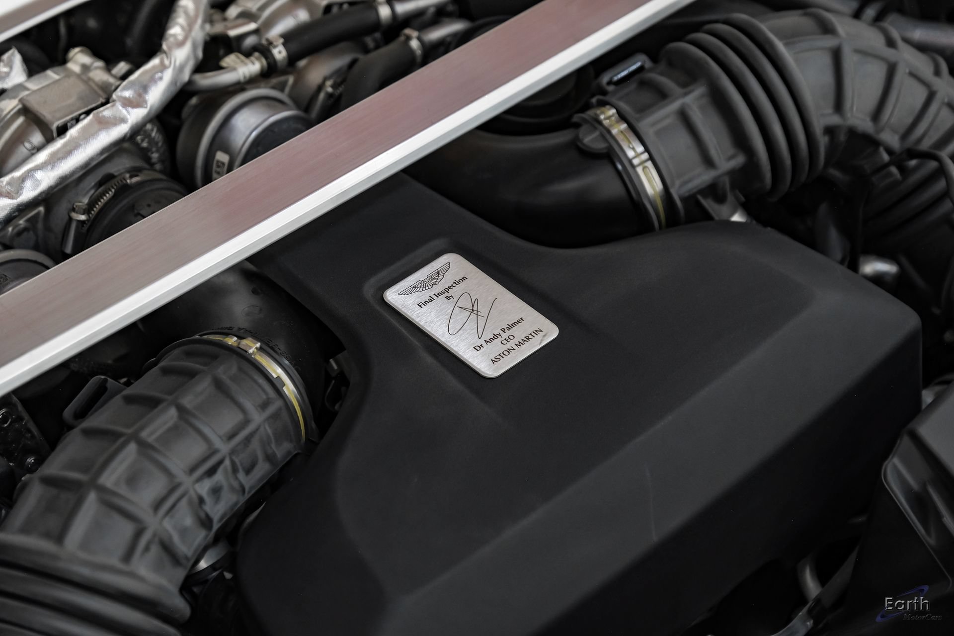 Used 2019 Aston Martin V8 Vantage Coupe RWD image 98