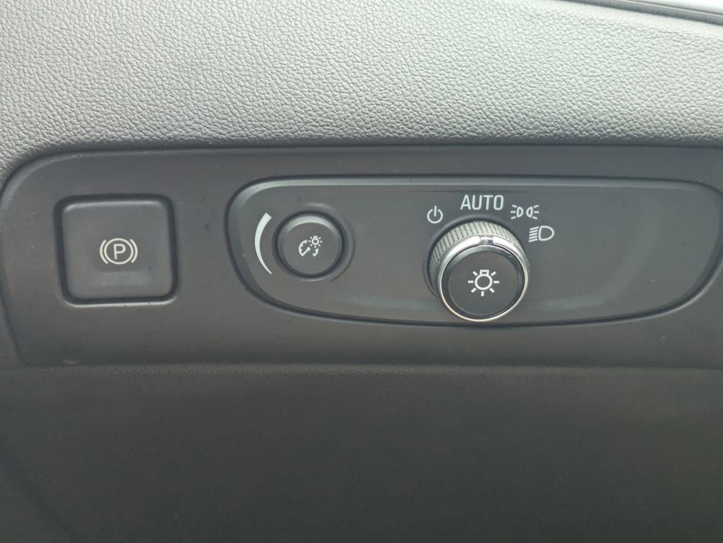 Used 2020 Buick Enclave Essence w/ Sport Touring Edition image 26