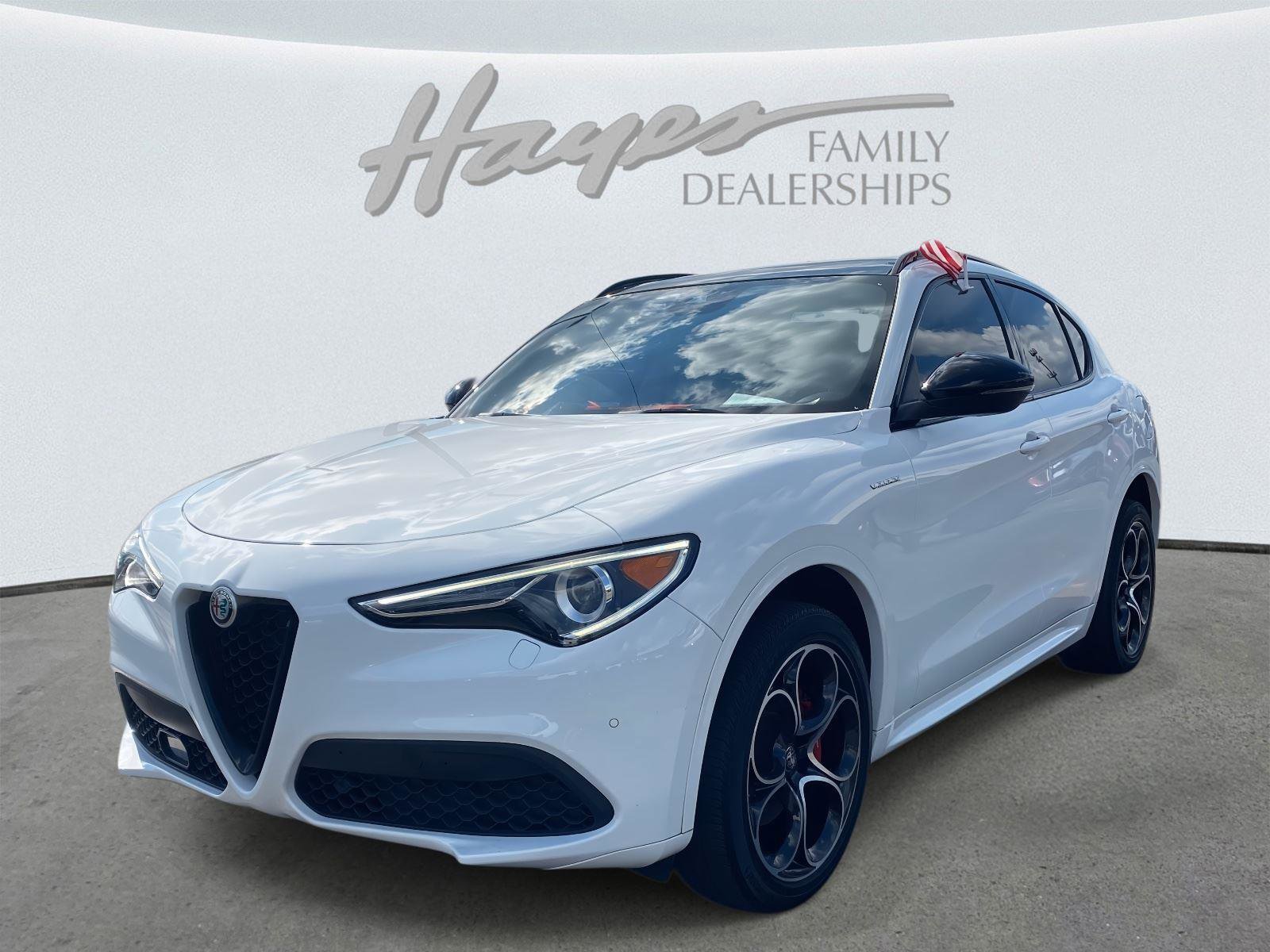 Used 2022 Alfa Romeo Stelvio Veloce image 35