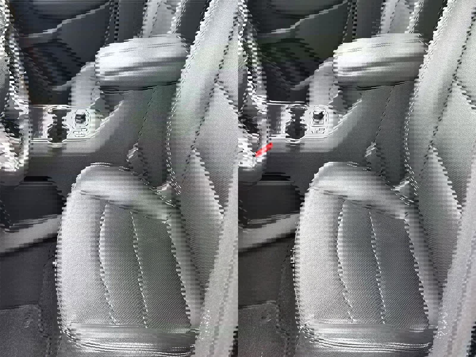 Used 2022 GMC Terrain SLT image 12