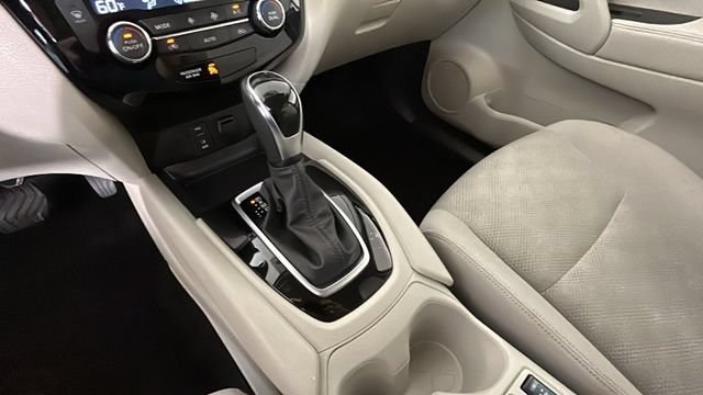 Used 2018 Nissan Rogue Sport SV w/ SV All-Weather Package FWD image 21