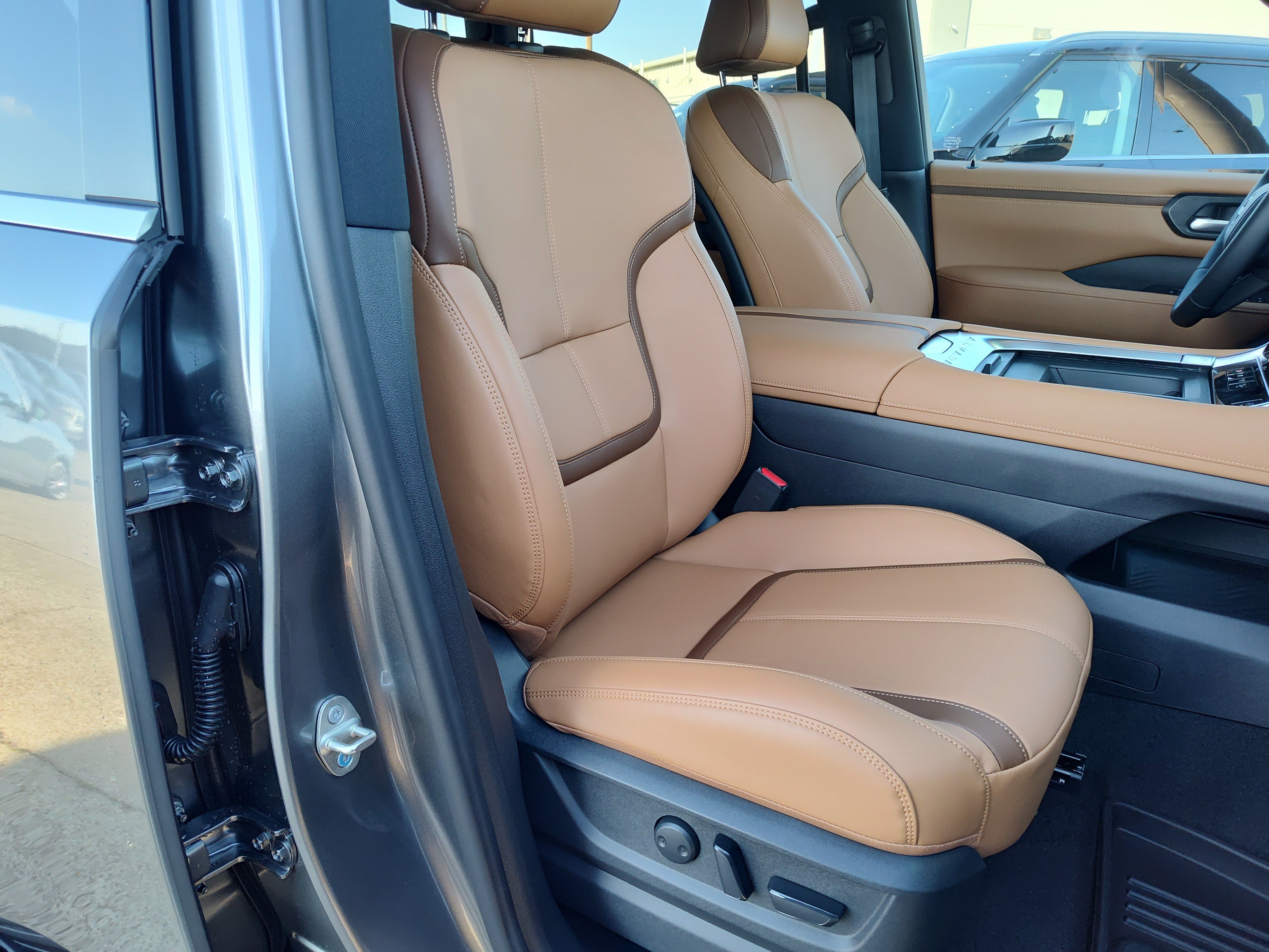 New 2026 Nissan Armada SL image 12