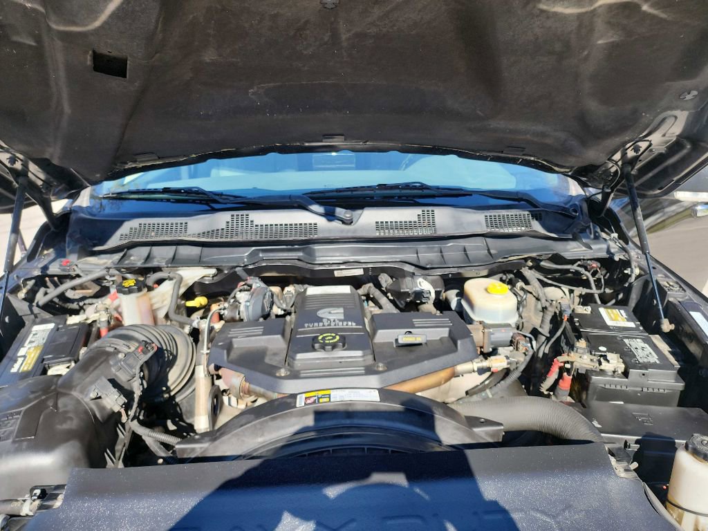 Used 2018 RAM 2500 SLT w/ Luxury Group image 42