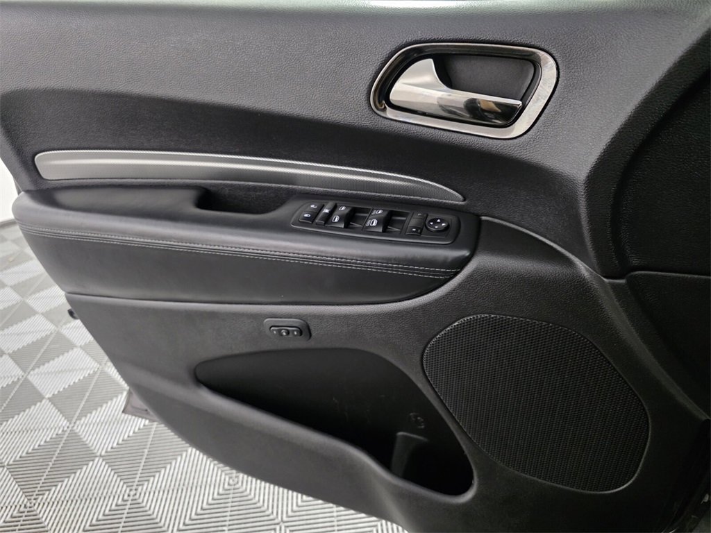 Used 2020 Dodge Durango R/T w/ Technology Group image 29