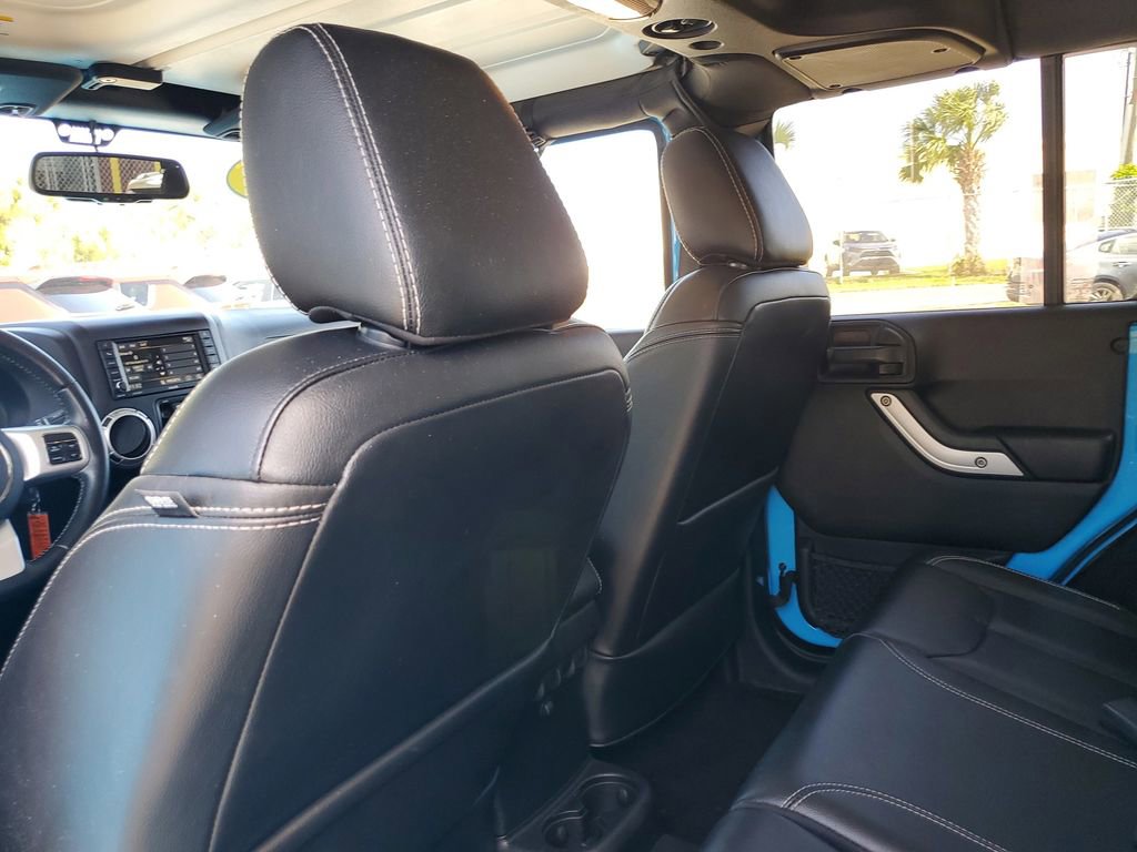 Used 2017 Jeep Wrangler Unlimited Sahara w/ Quick Order Package 24E Chief AWD/4WD image 11