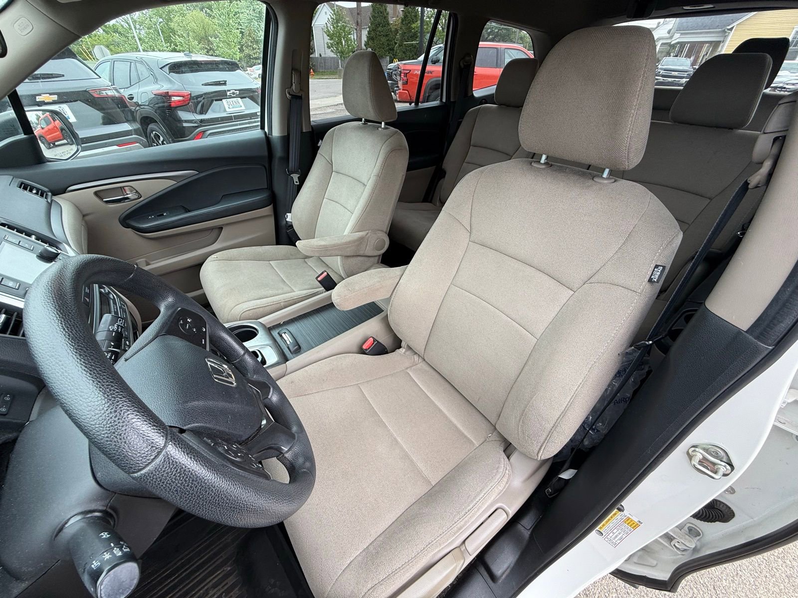 Used 2019 Honda Pilot LX image 15