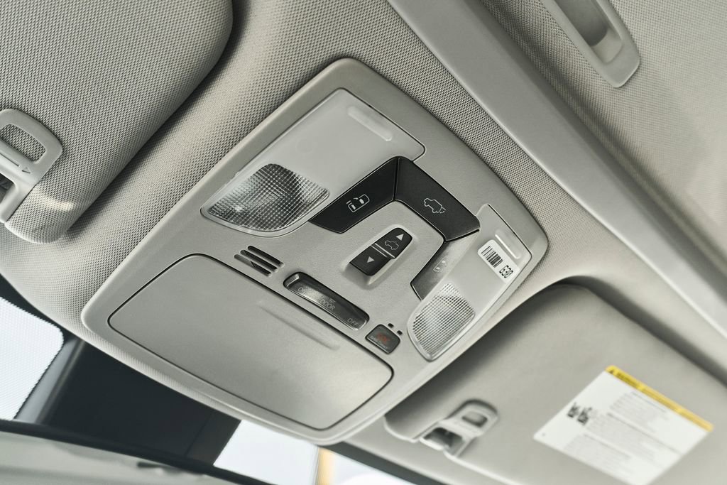 Used 2020 Toyota Sienna XLE w/ XLE Navigation Package image 51