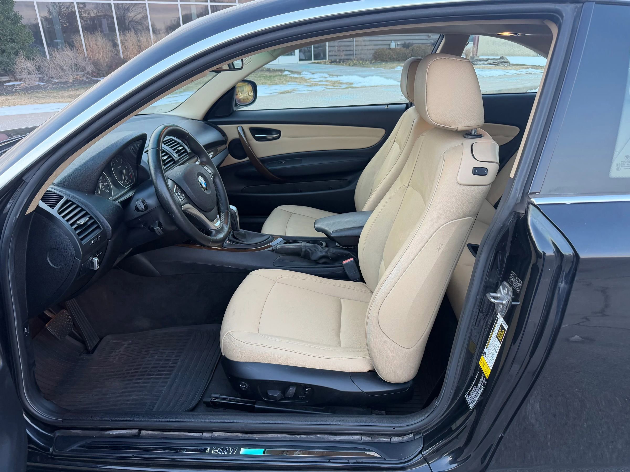 Used 2012 BMW 128i Coupe RWD image 3