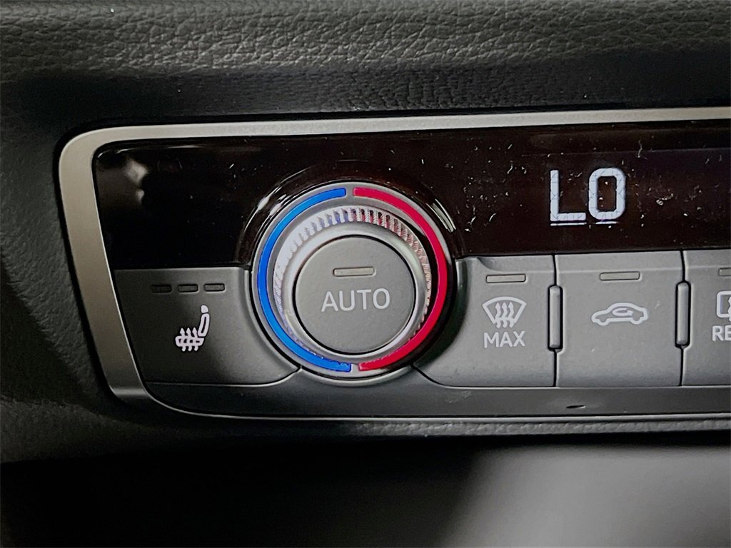 New 2025 Audi Q3 2.0T Premium Plus image 22