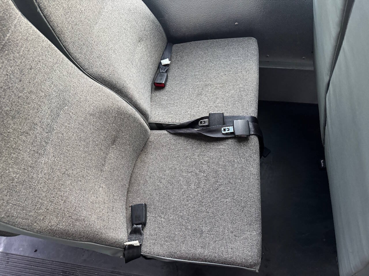 Used 2004 Chevrolet Express 3500 w/ School Bus Package RWD image 36