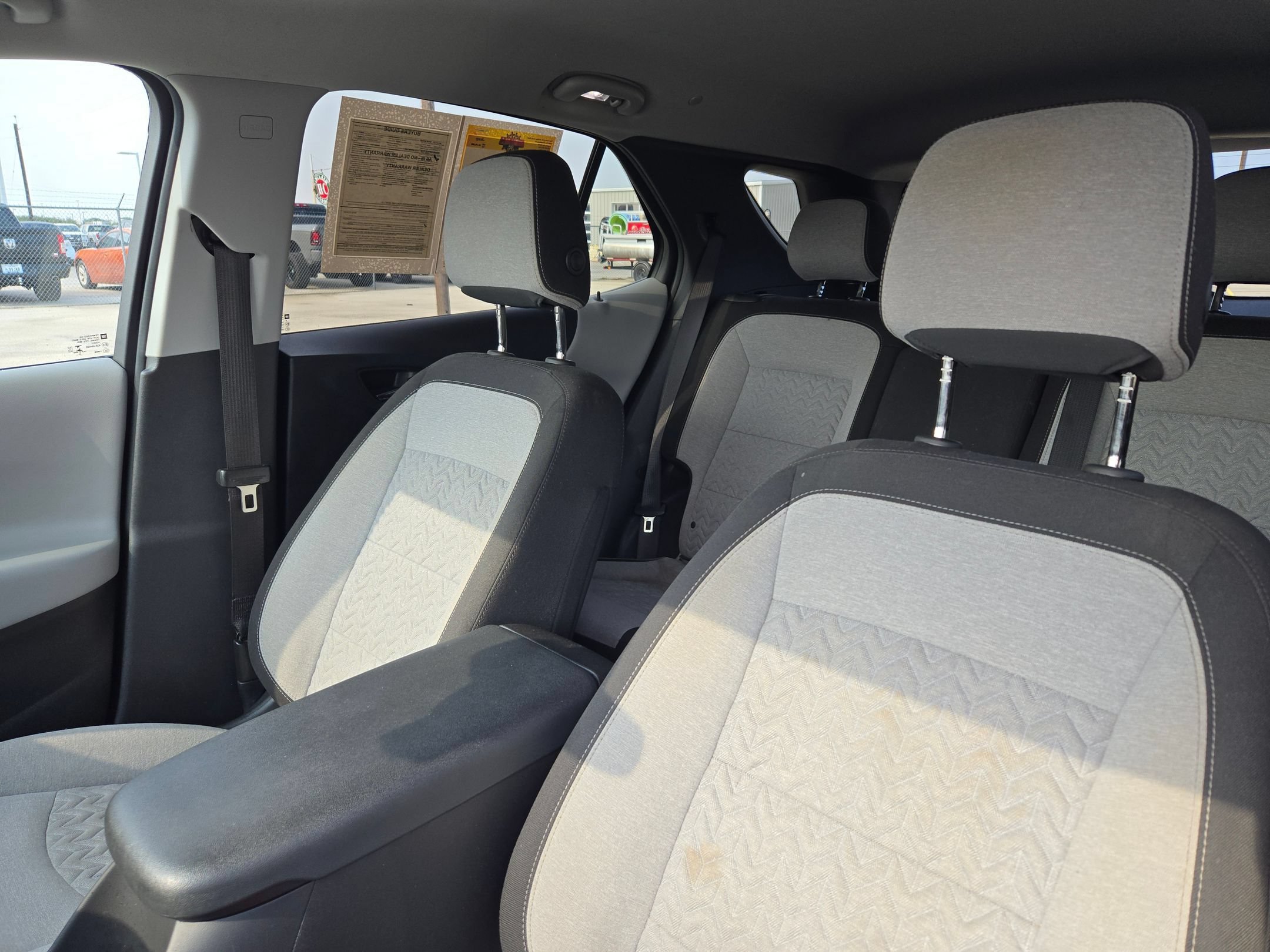 Used 2023 Chevrolet Equinox LS w/ LS Convenience Package FWD image 9
