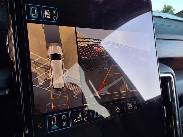 New 2026 GMC Yukon XL Denali w/ Denali Reserve Package RWD image 6
