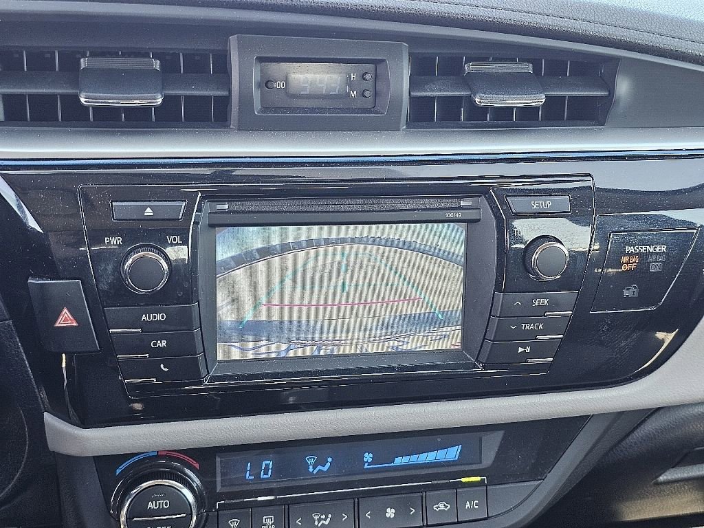 Used 2014 Toyota Corolla LE FWD image 36