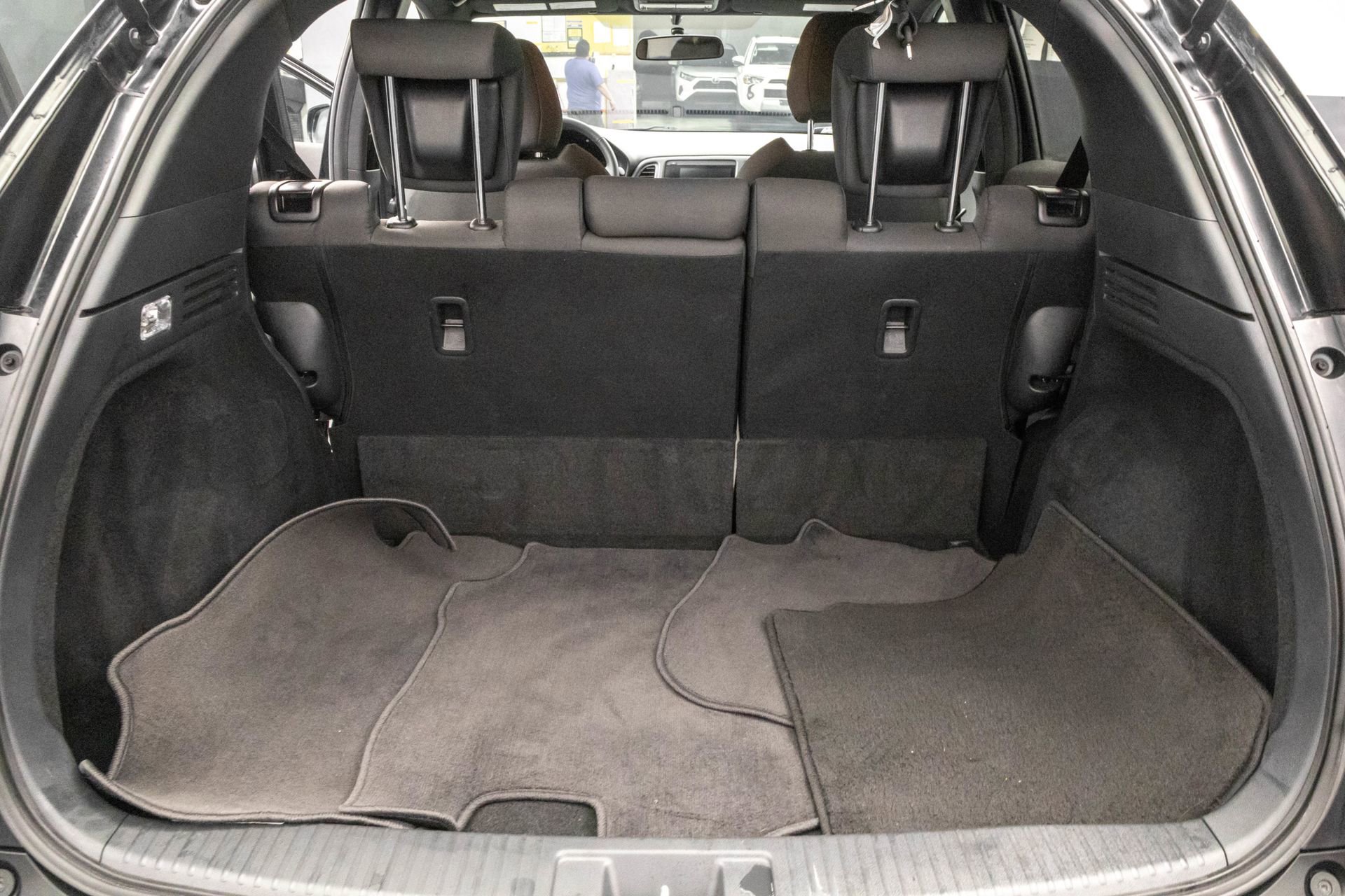 Used 2021 Honda HR-V Sport image 31