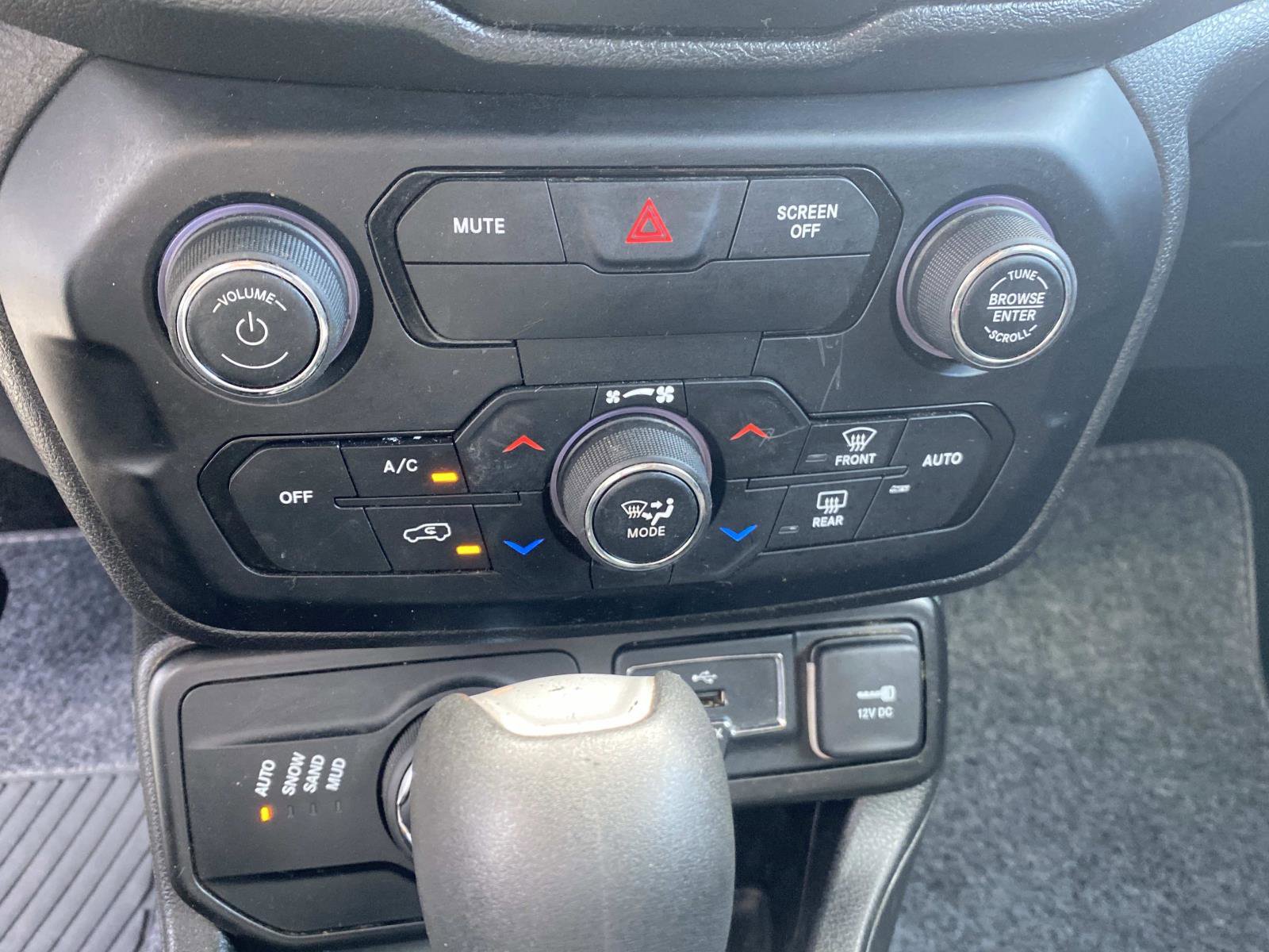 Used 2020 Jeep Renegade Altitude image 20