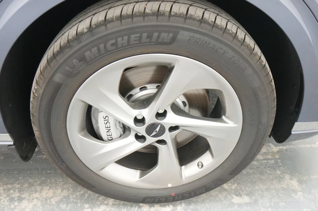 New 2026 Genesis GV70 2.5T Select AWD/4WD image 11