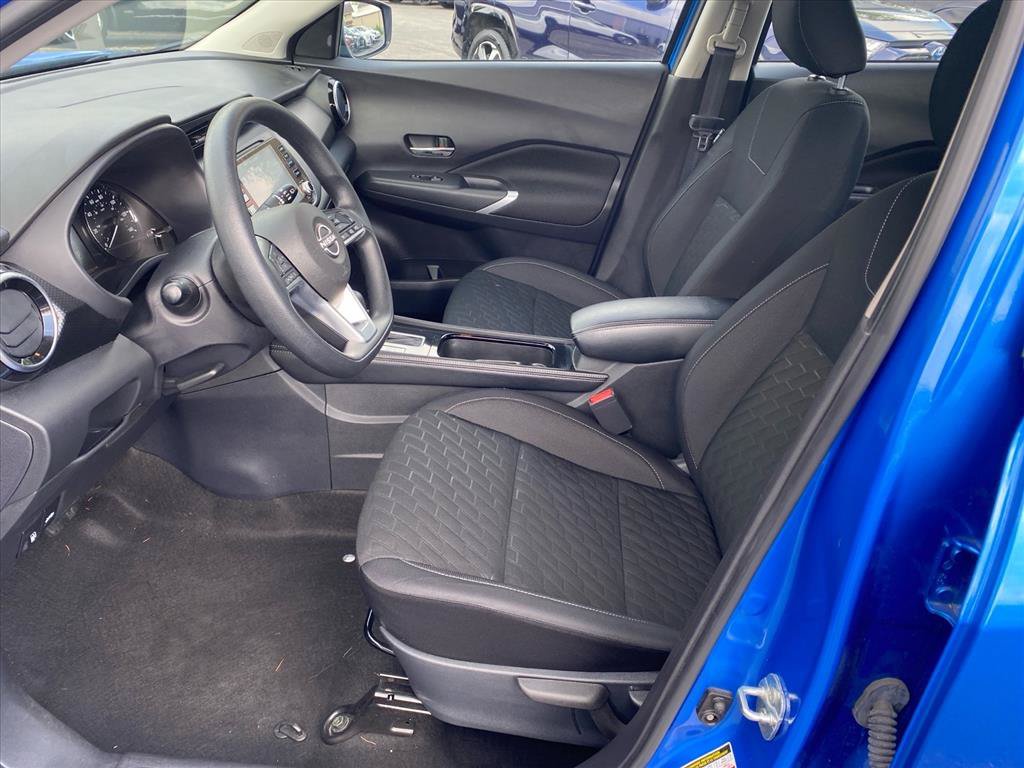 Used 2023 Nissan Kicks SV FWD image 9