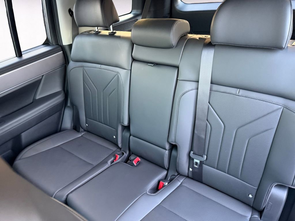 Used 2026 Hyundai Santa Fe SEL image 13