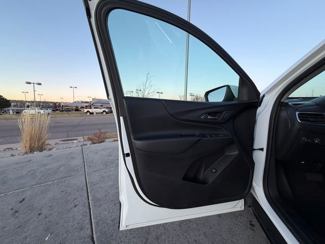 Used 2024 Chevrolet Equinox LT image 10