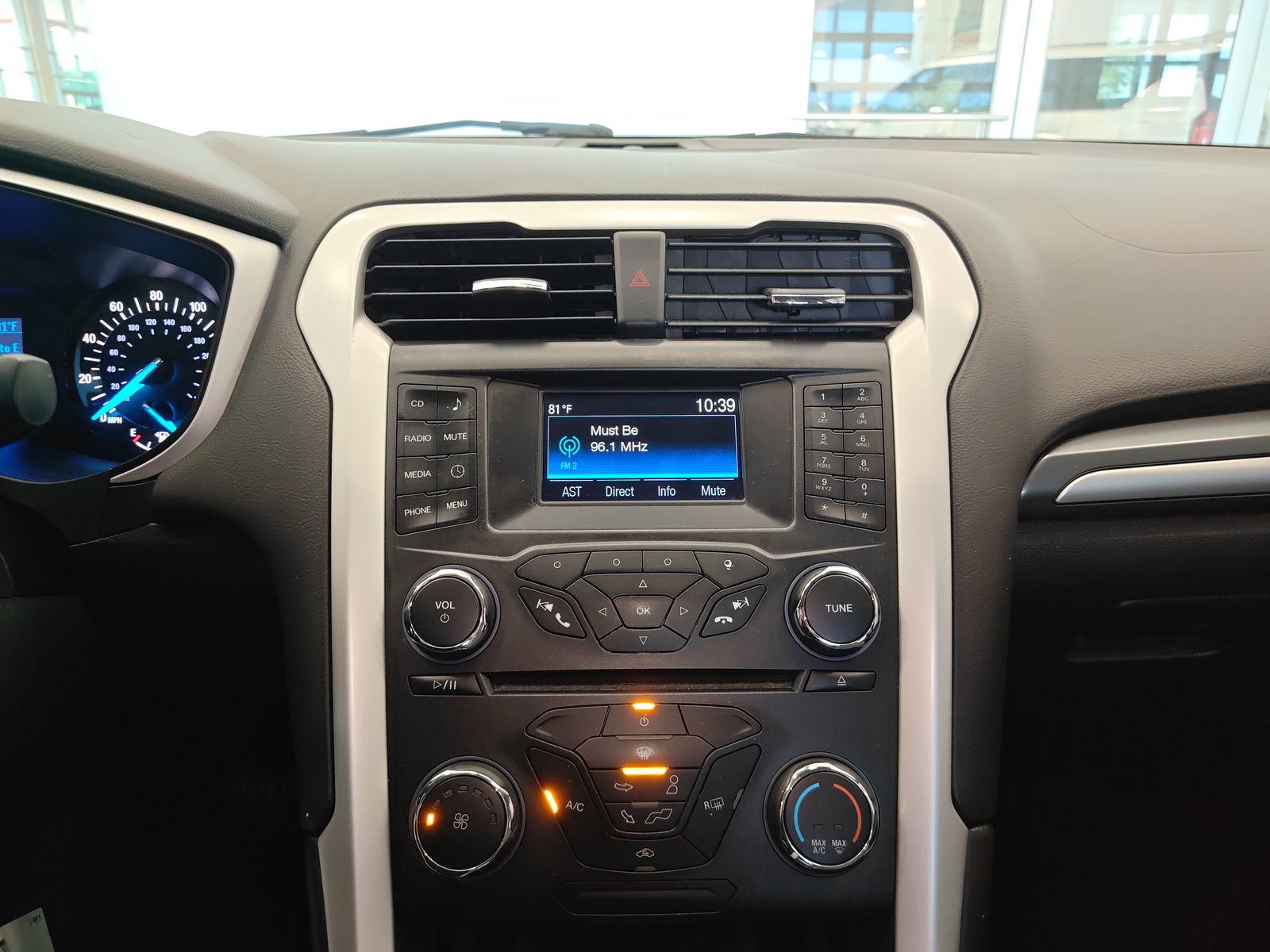 Used 2015 Ford Fusion S FWD image 15