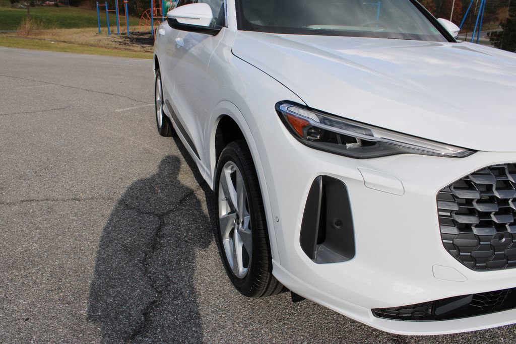 New 2025 Audi Q5 Premium Plus image 40