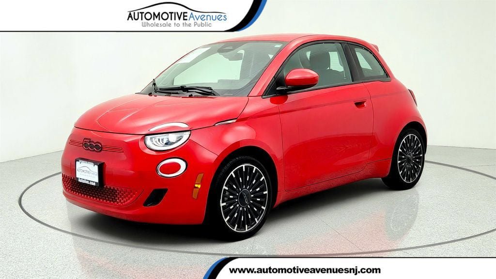 Used 2024 FIAT 500 e (RED) FWD video 1