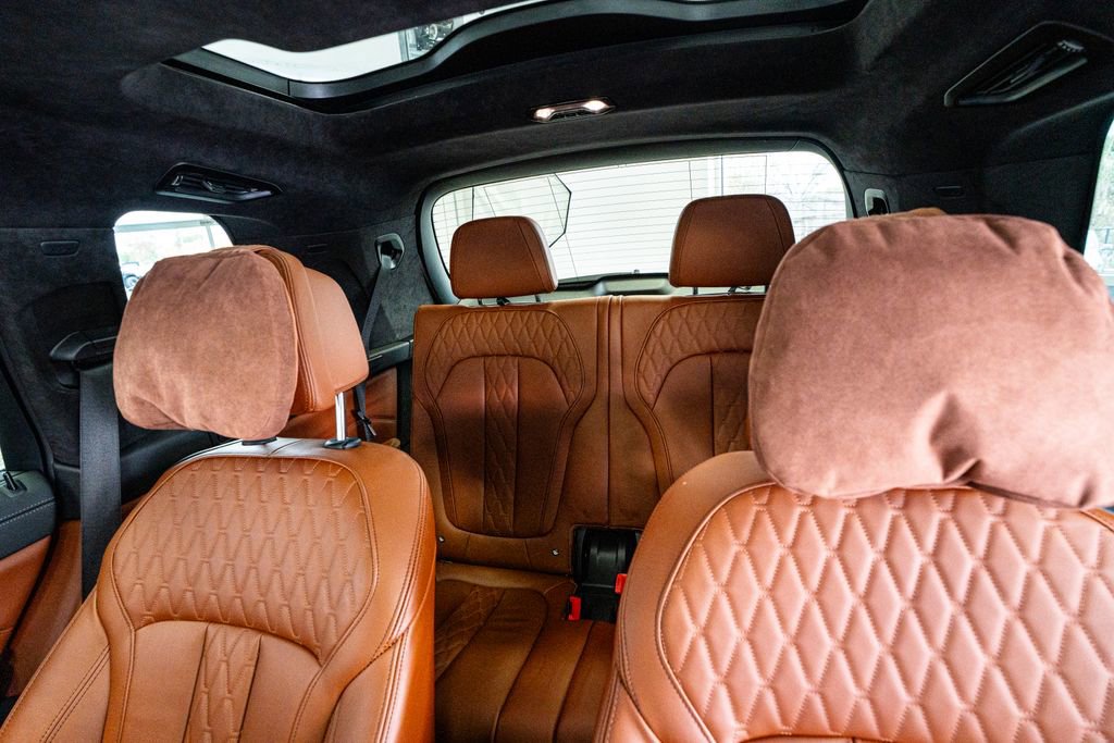 Used 2021 BMW X7 M50i w/ Executive Package AWD/4WD image 62