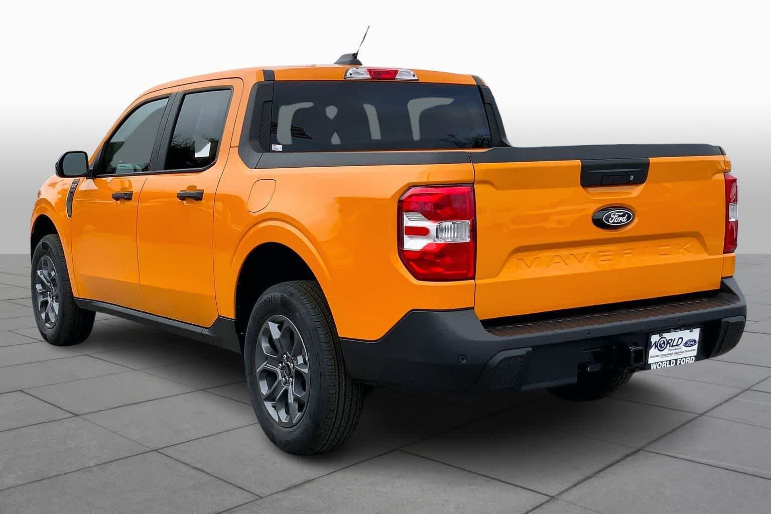 New 2026 Ford Maverick XLT w/ XLT Luxury Package FWD image 11