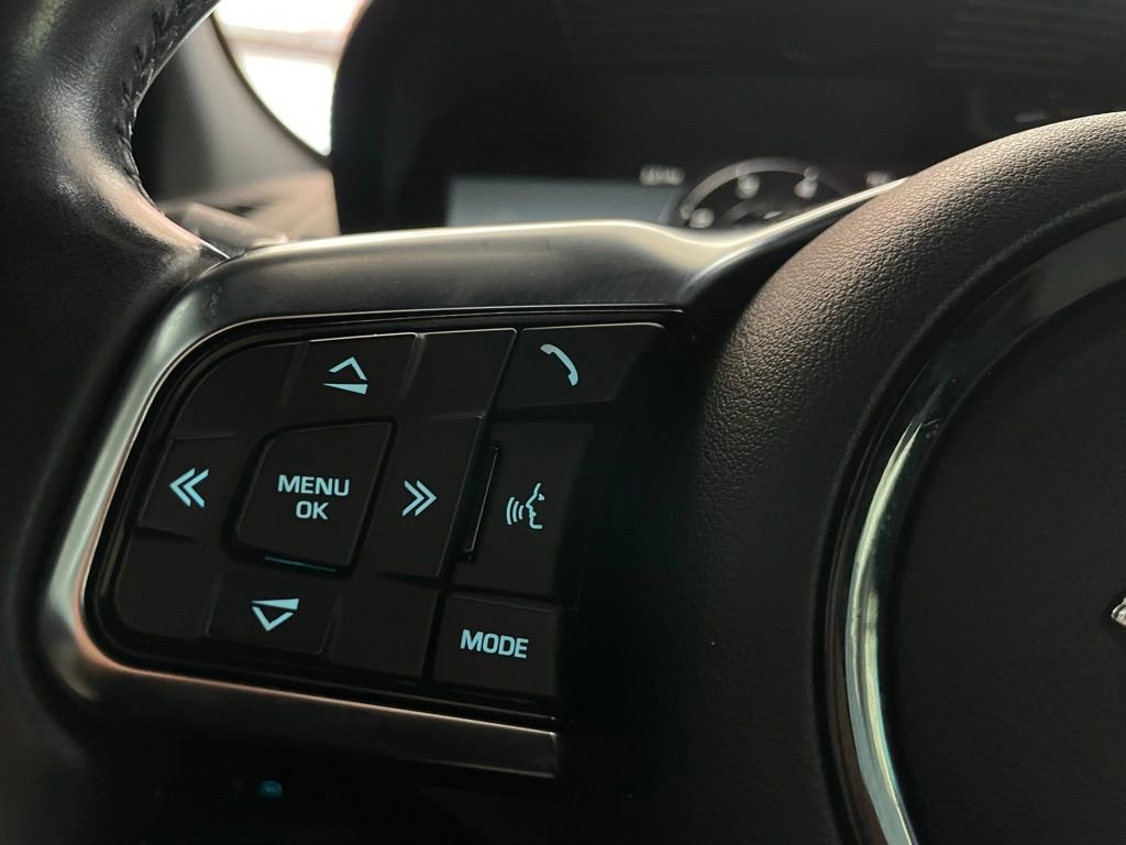 Used 2021 Jaguar F-TYPE Convertible image 36