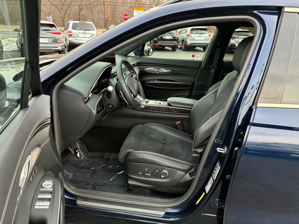 Used 2022 Genesis GV70 3.5T Sport w/ Sport Prestige Package image 23