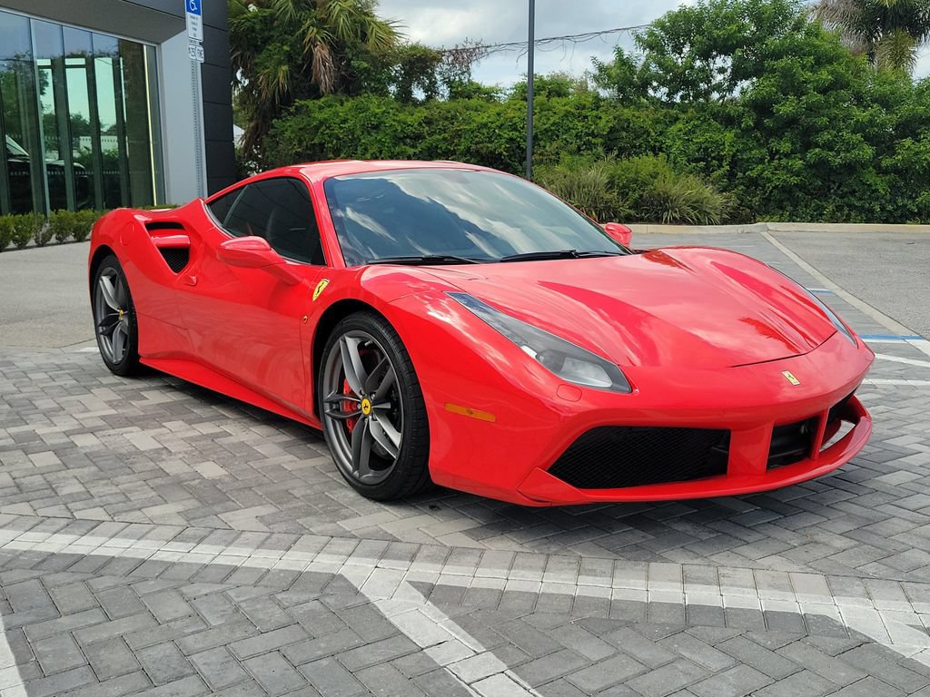 Used 2018 Ferrari 488 GTB RWD image 7