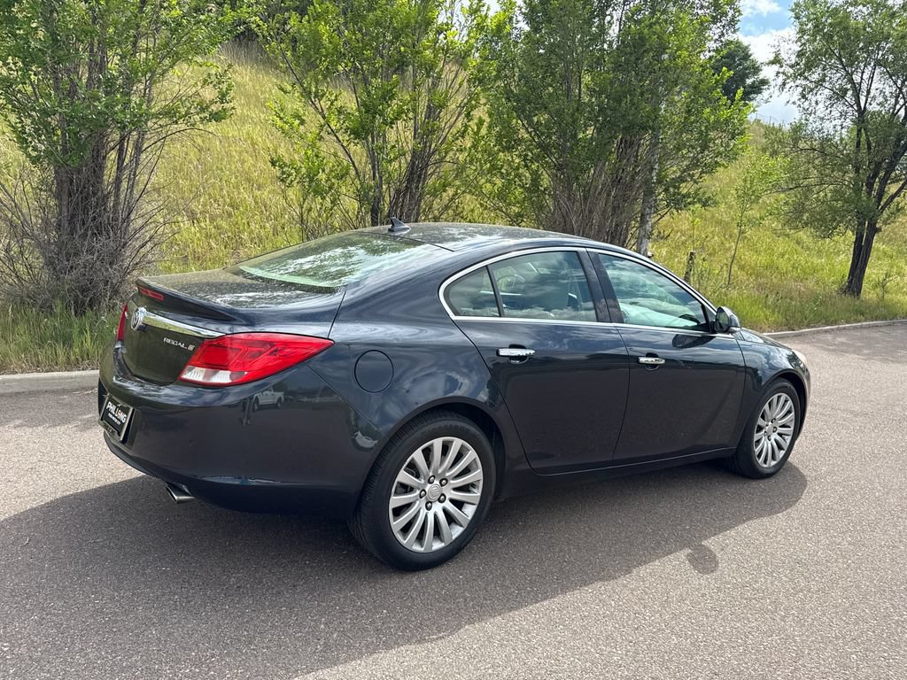 Used 2013 Buick Regal Premium FWD image 9