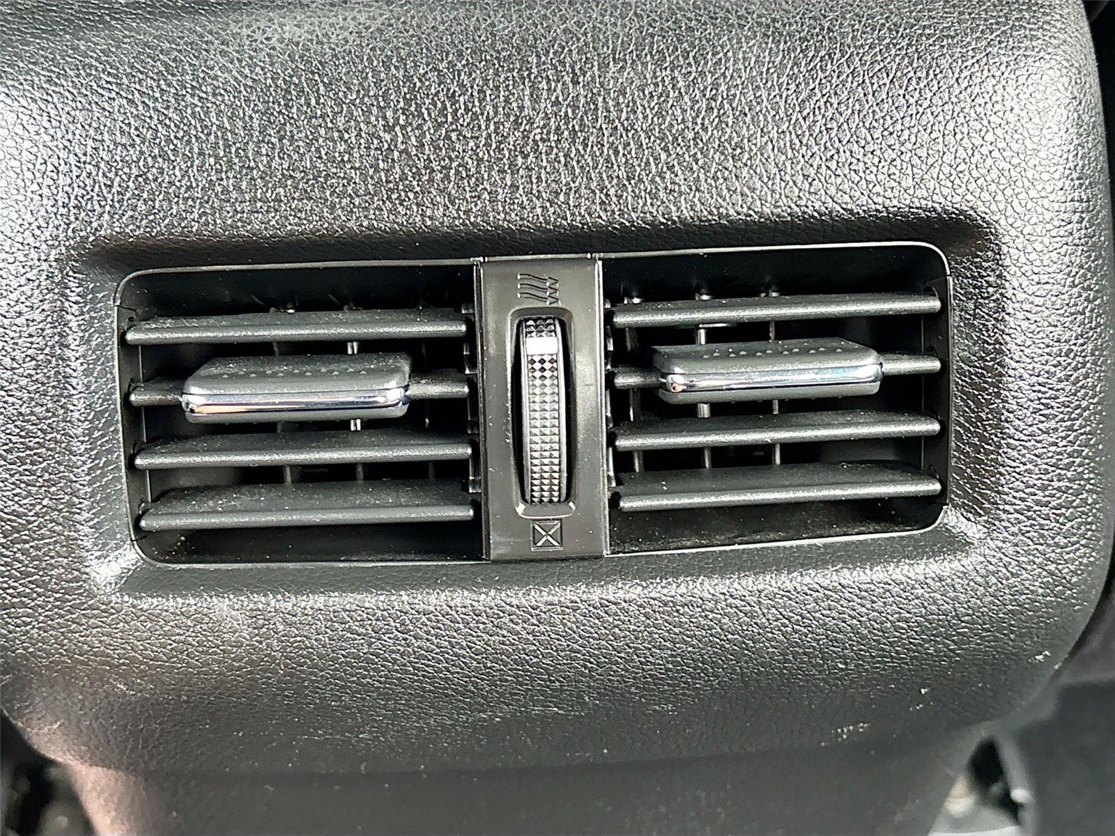 Used 2015 Honda Accord Touring image 26
