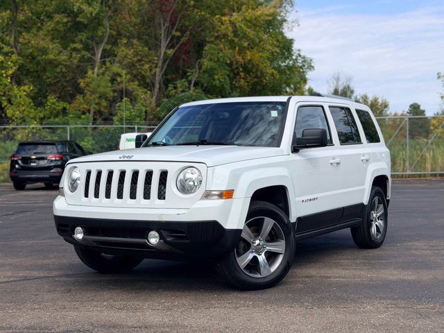 Used 2017 Jeep Patriot High Altitude AWD/4WD image 2