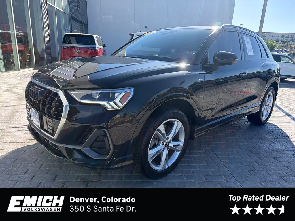 Used 2023 Audi Q3 2.0T Premium w/ Convenience Package AWD/4WD image 1
