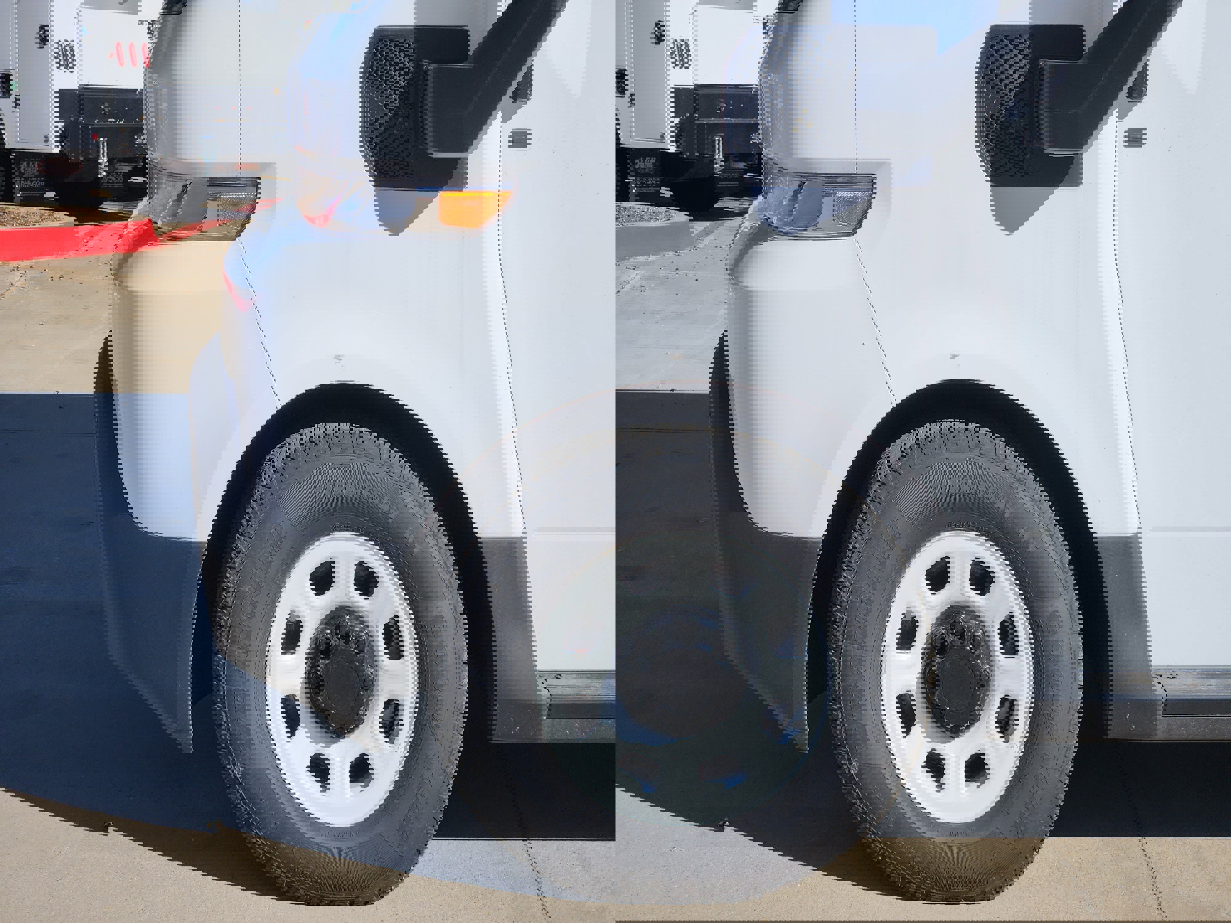 New 2025 Chevrolet Brightdrop 400 image 16