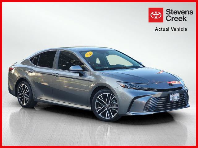 Certified 2025 Toyota Camry XLE FWD image 1