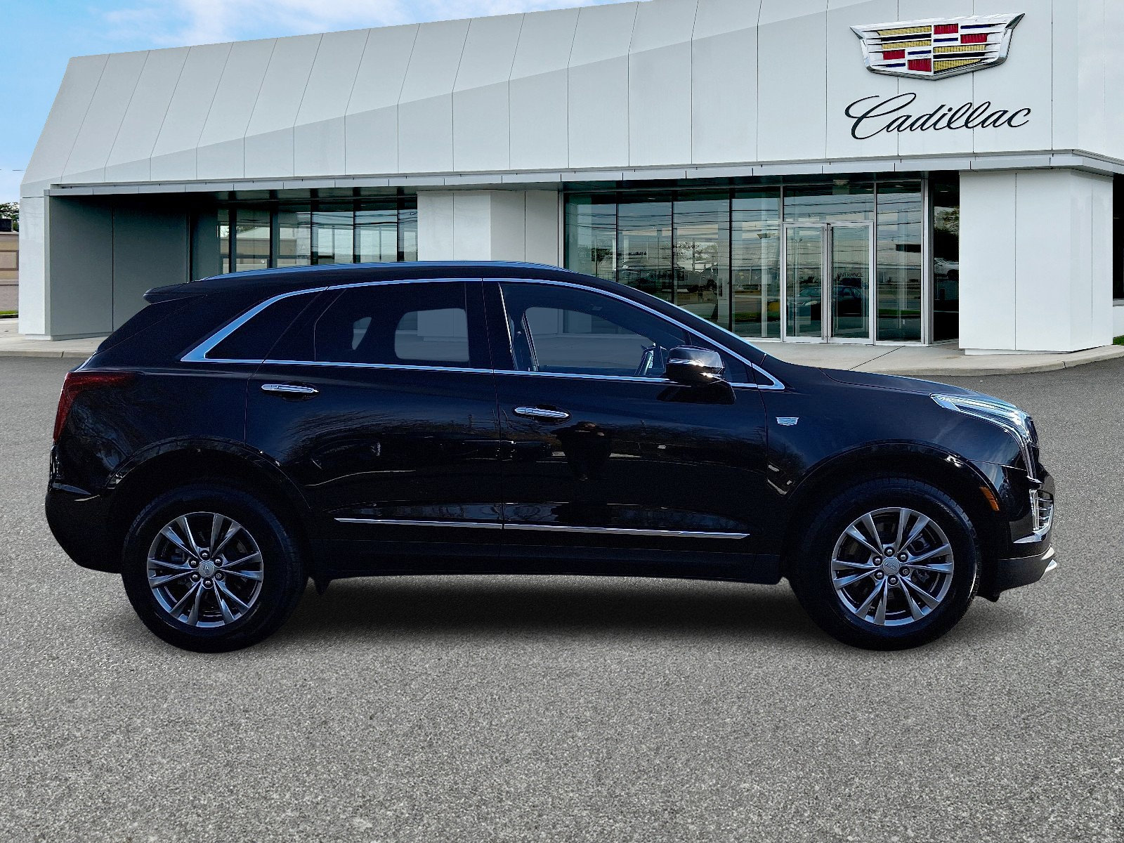 Certified 2023 Cadillac XT5 Premium Luxury image 6